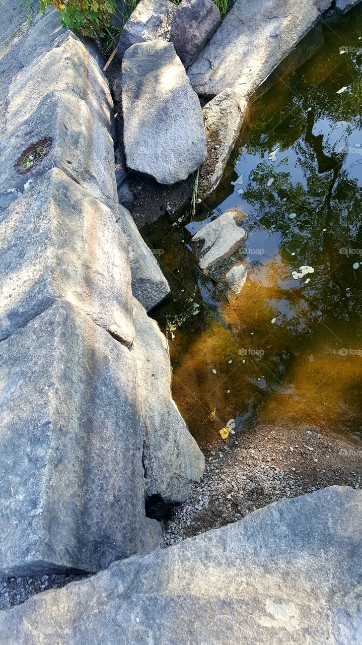 Rocks of Mississippi River