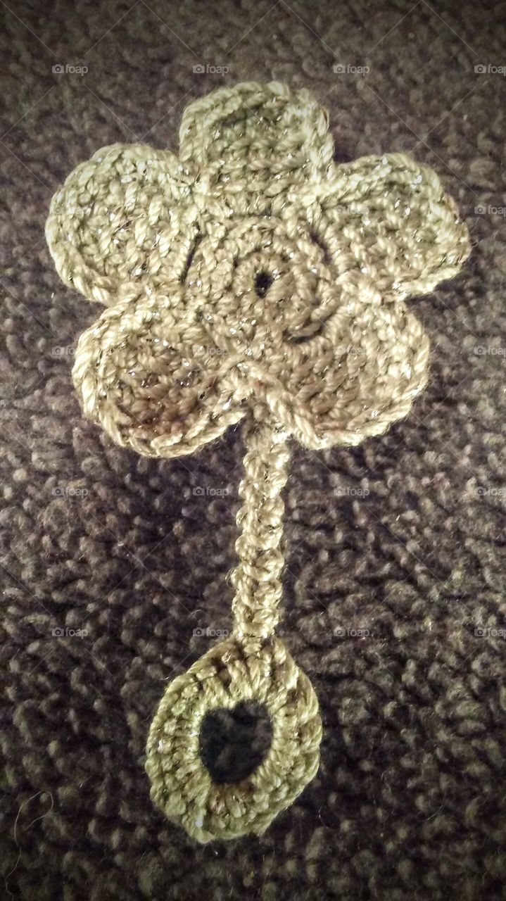 flower motif stitch marker