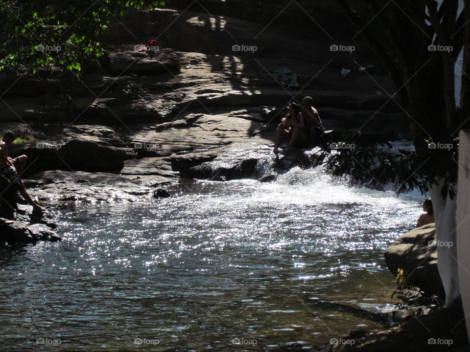tomando sol à beira do rio - Pirenópolis
