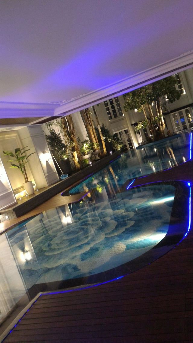 swimming pool, pool lights, garden lights, pond decorative lights.