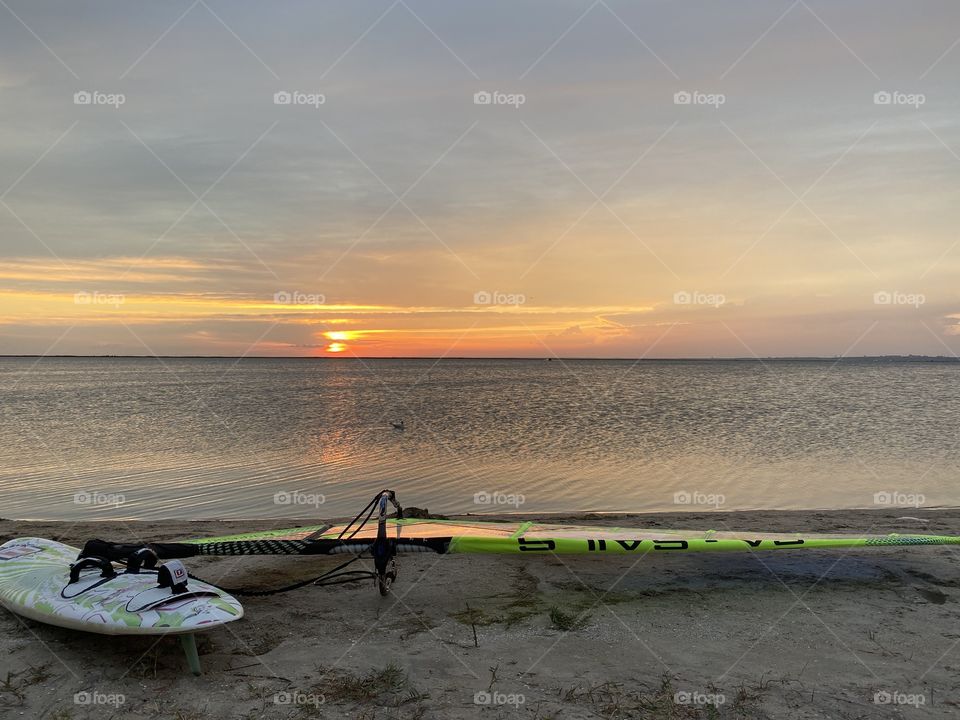 Windsurf sunset