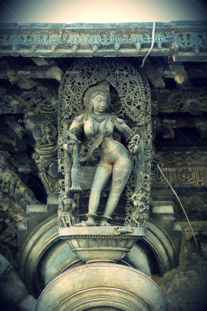 Belur Chennakeshava temple Apsara - Madanika