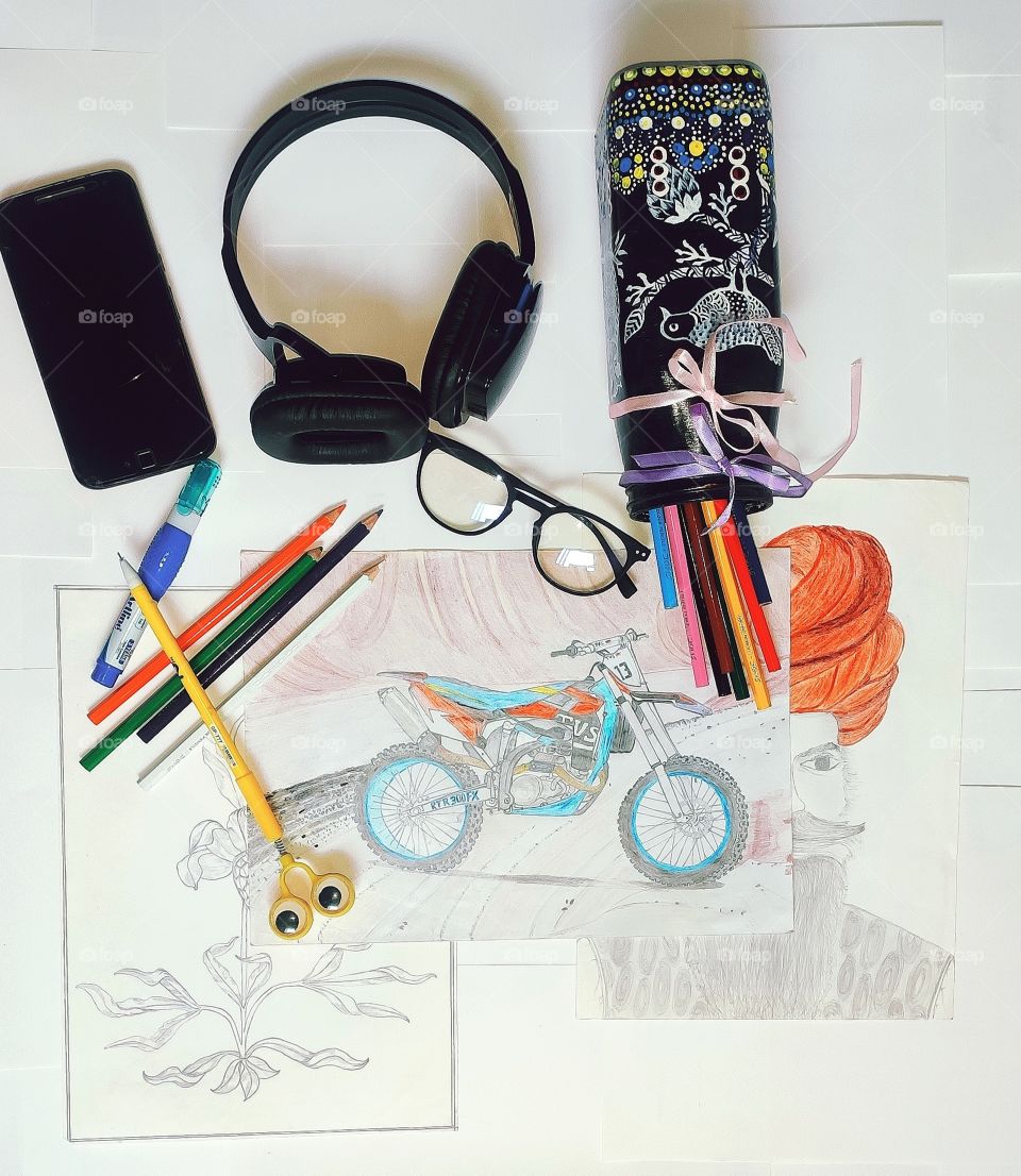 Layers of Life
some are coloured
some just black and white
adding year on year
smile and shift gear.
Sketches, shading, paintings using all varities of facilites and Music is like bae strolling along me making everthing a cake walk😁.