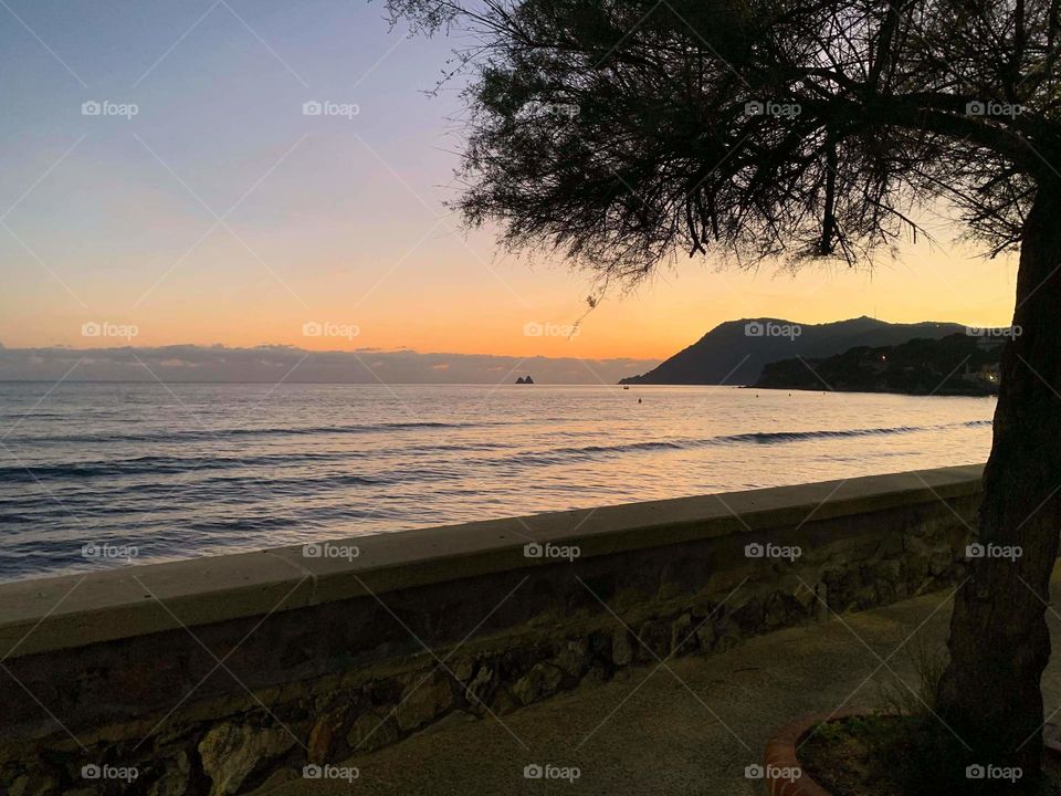 couché de soleil en bord de mer