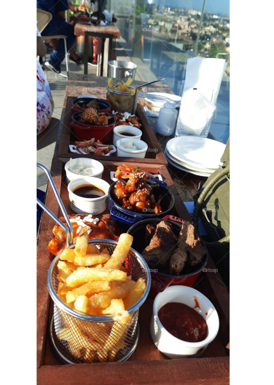 A shared meal with family or friends always results to the best time spent together .