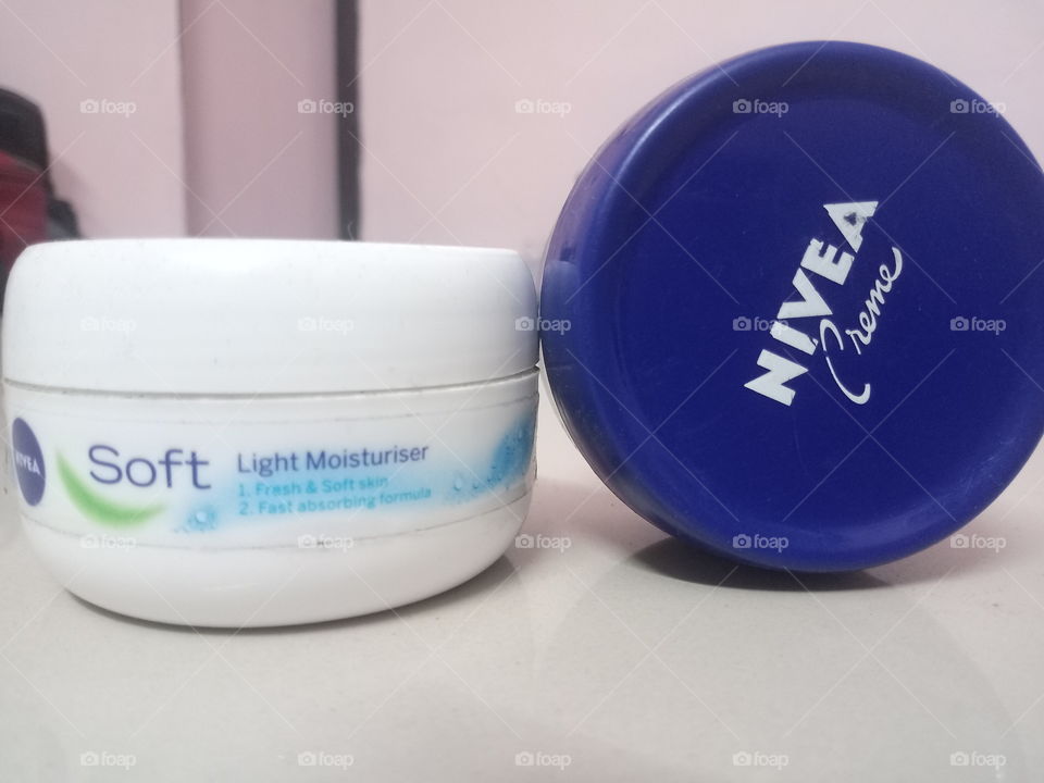 Skin care with  NiViA