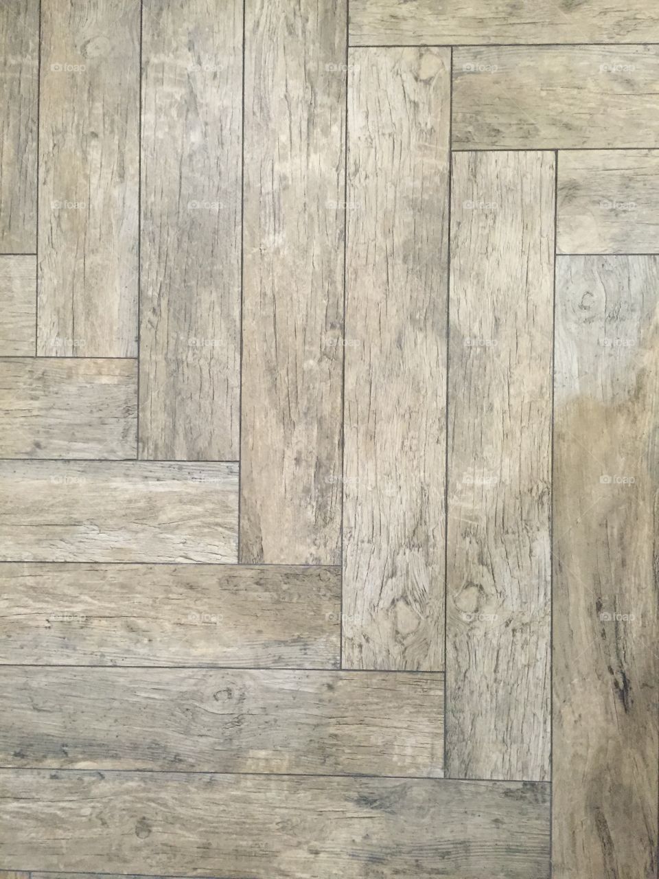 Herringbone tile pattern