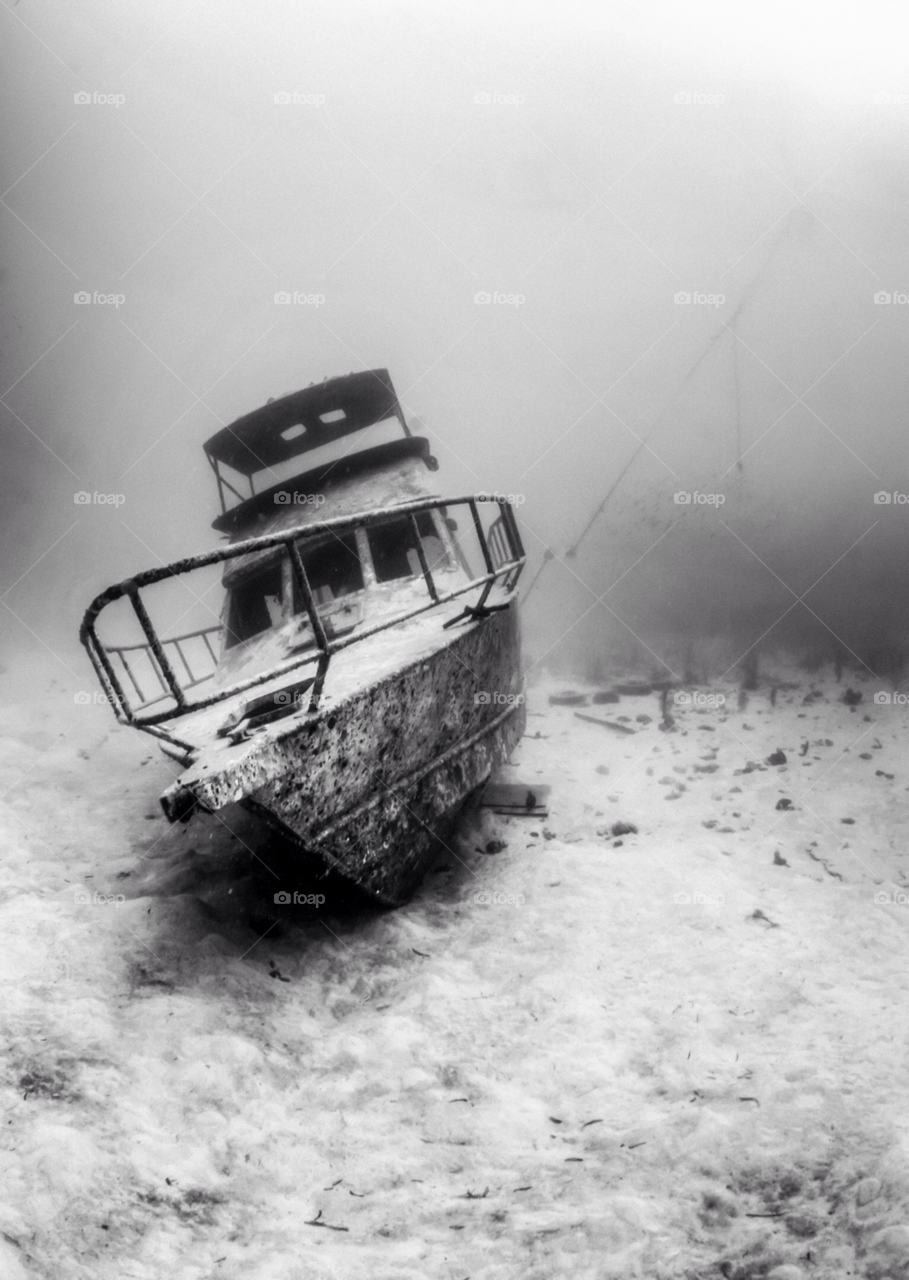 boat philippines underwater wreck by paulcowell