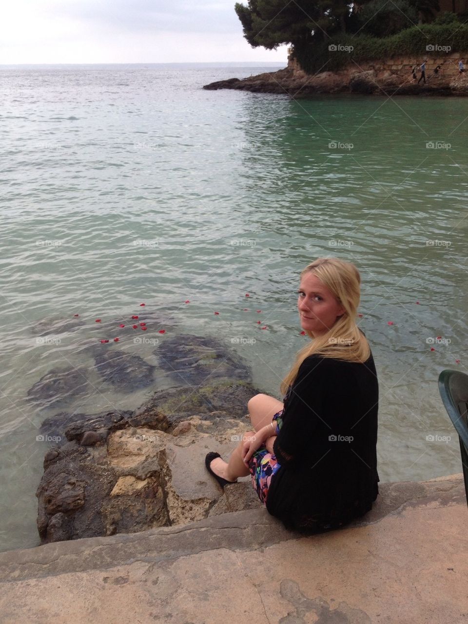 Iletes beach with roses