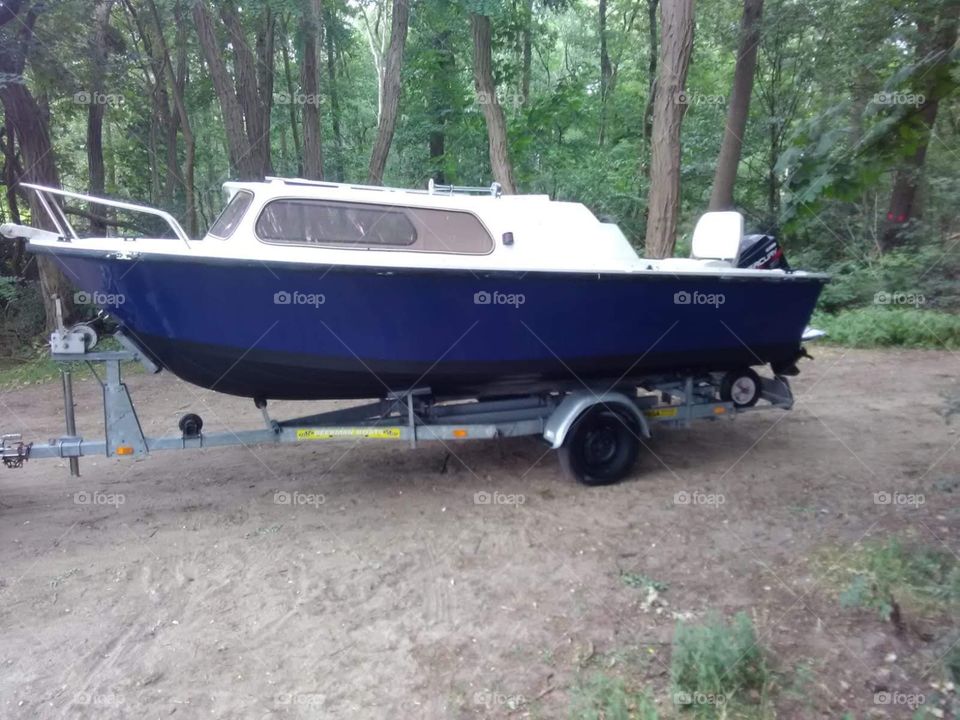 Killkruiser cabin dark blue with withe