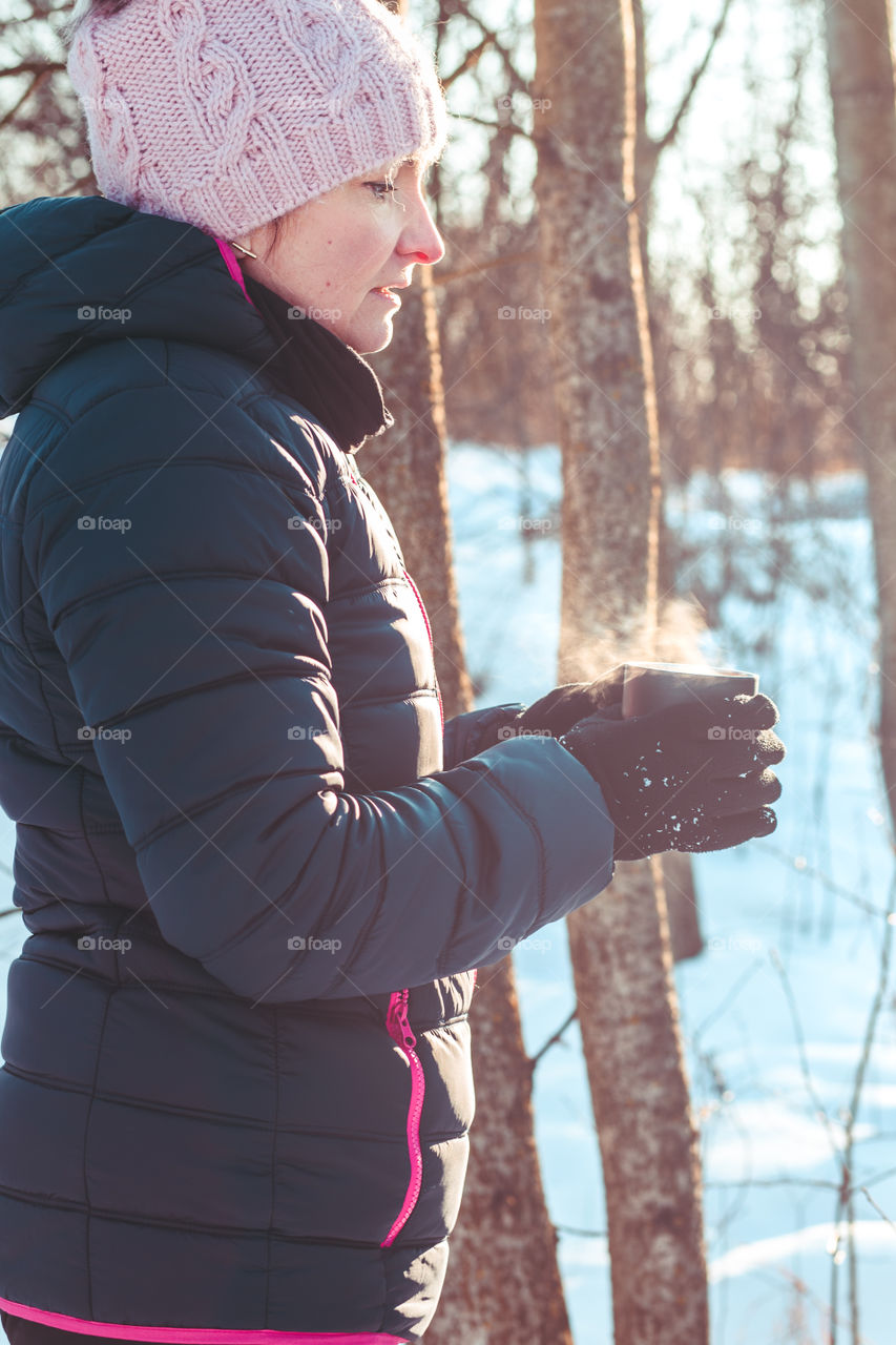 Break for hot drink during the winter trip