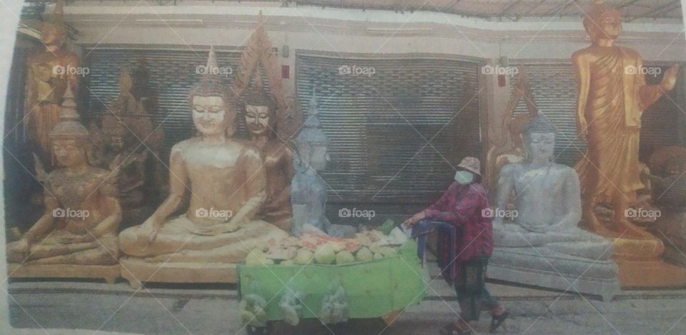 Mostly temples are closed due to covid situation in lockdown period. this beautiful pic shoot in our nearest area Jain temple Bhopal madhya pradesh.