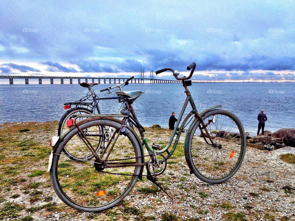 Bikes awaiting the fishermen's return