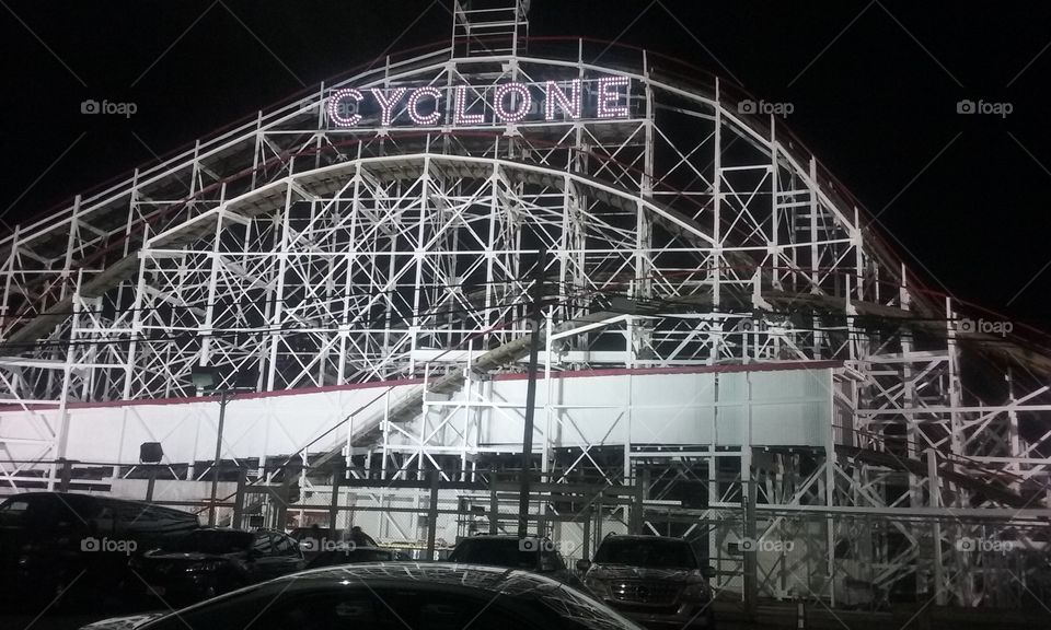 the cyclone Rolla coaster