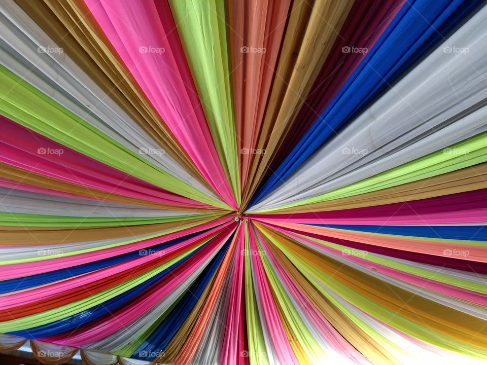 Rainbow of colors, a beautiful and attractive drapes for Pandal embellished with colors, rays of exuberant colors emerging from this pivot of rays!