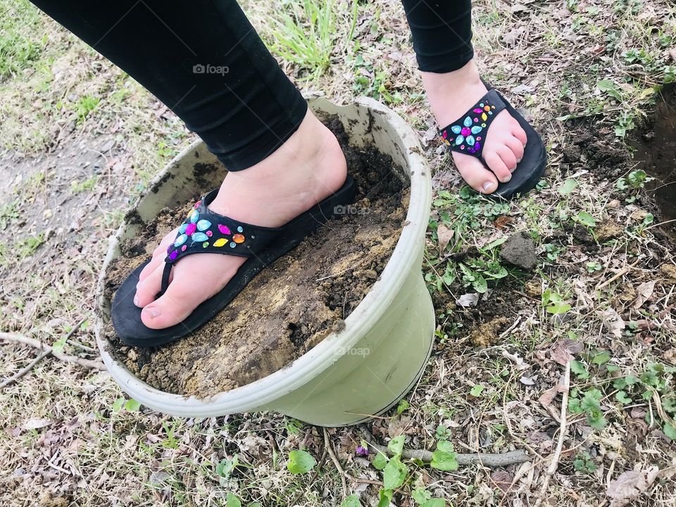 Fun planting new spring plants we just bought now that it’s warmer outside for them! 