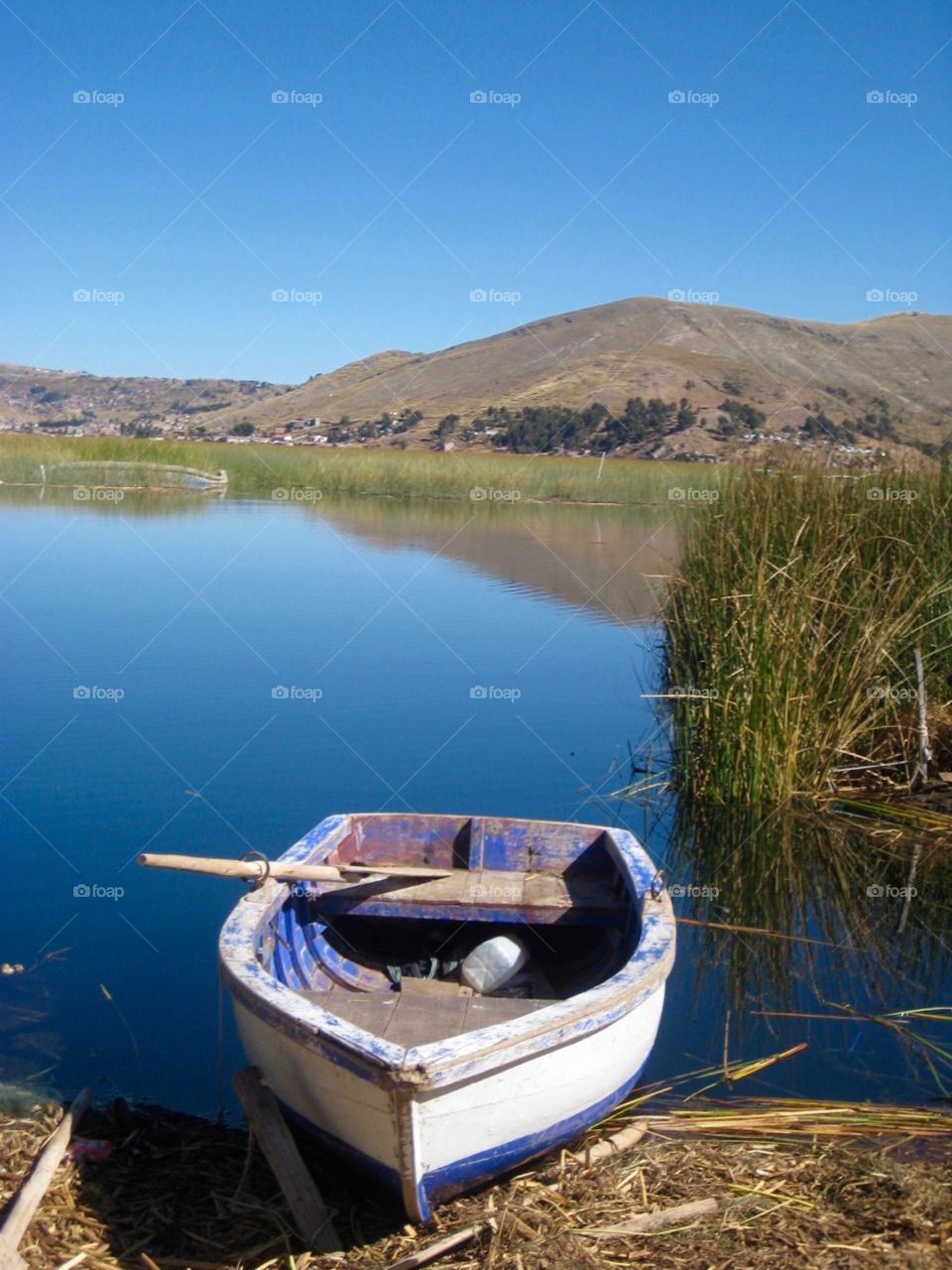 Boat on Lake Titicaca 