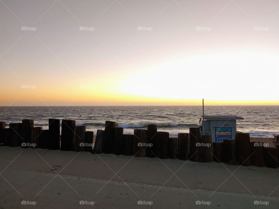 Photo shows a scenic sunset view at Redondo Beach Pier
