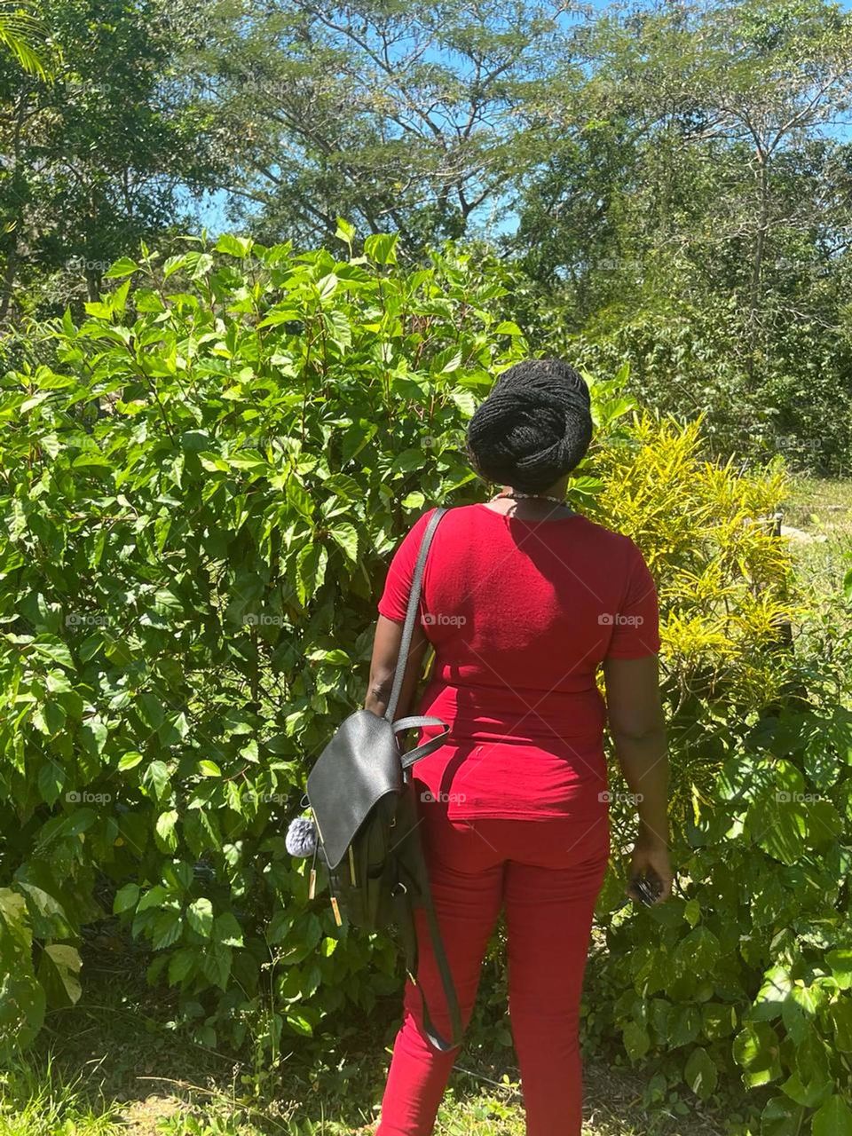 the grace of God 🙏 will always be in our present moment to all protect us and gide us on our journey.