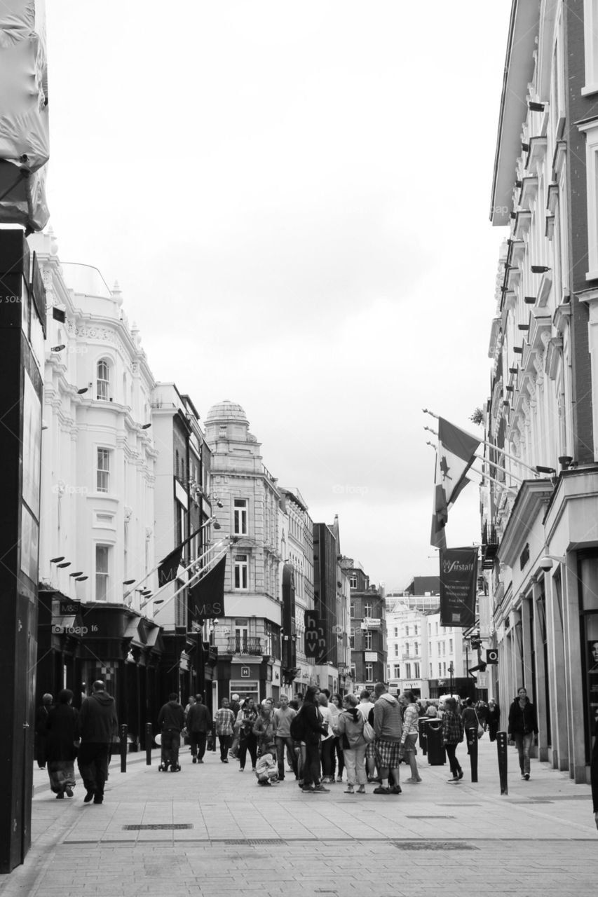 Dublin city bw