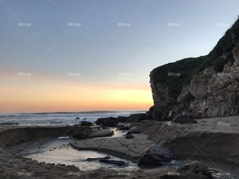 Sunset by the cliffs 