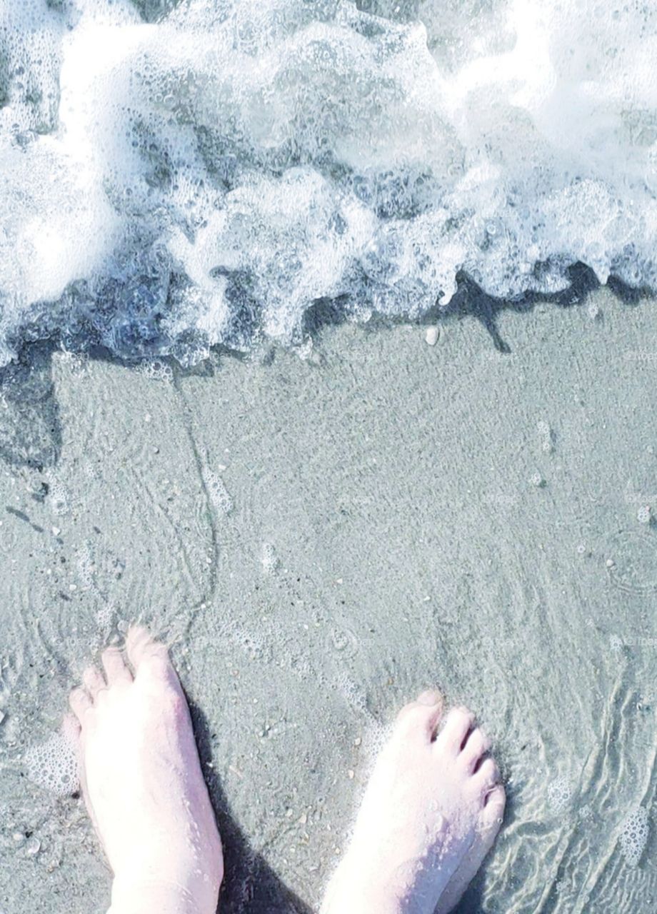 Feet and the beach