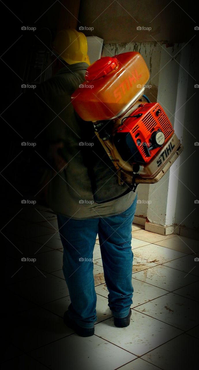 Combate ao perigoso "mosquito" pernilongo da DENGUE.