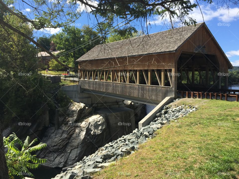 Covered bridge 