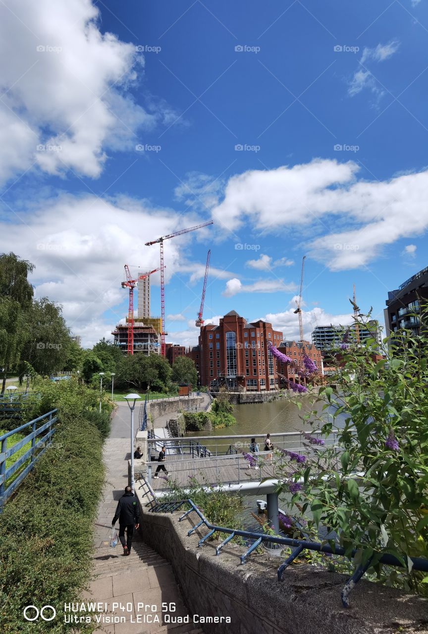 la ciudad de Bristol en pleno proceso de remodelación