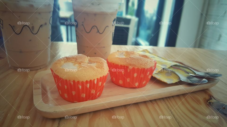 cup cake and coffee