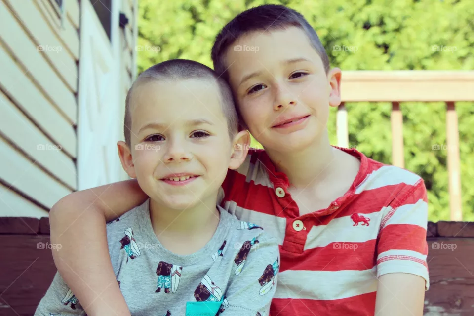 Brothers 