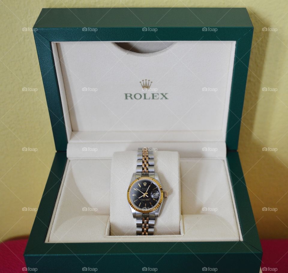 Rolex Oyster perpetual datejust.