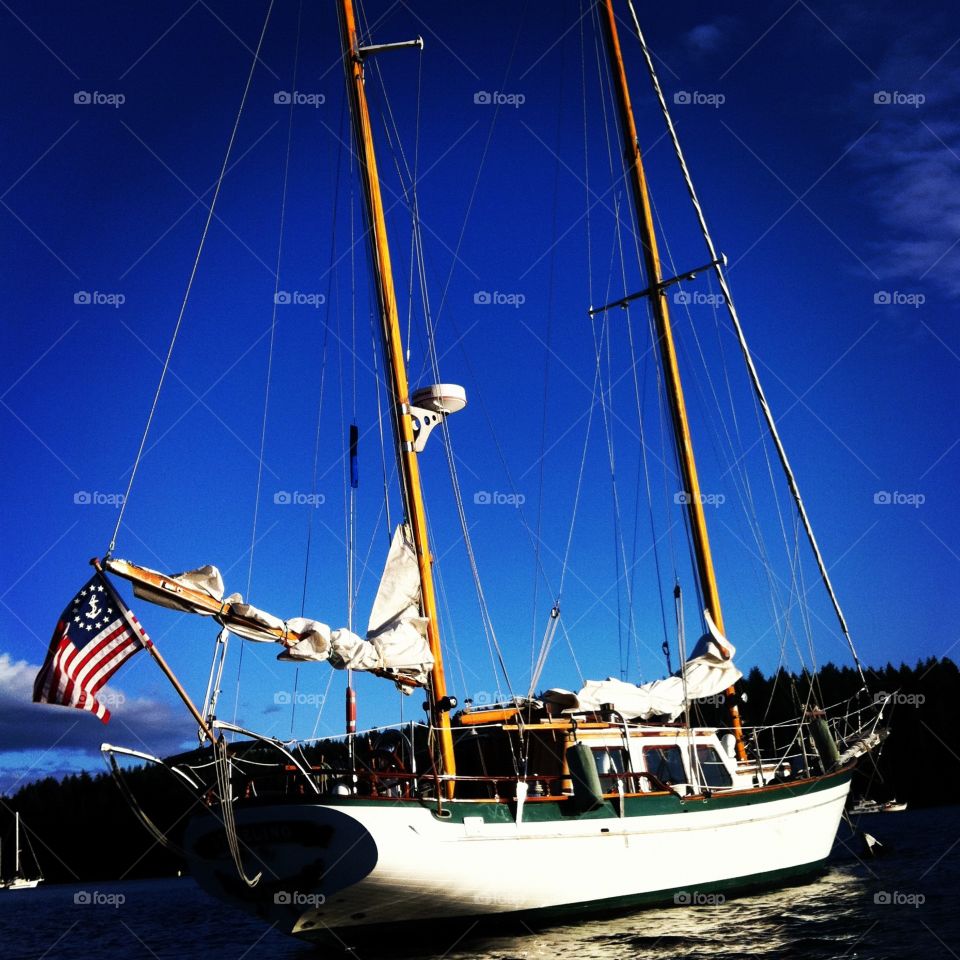 Anchored up. Sailing in WA state. 41' 1973 Tai Chao Sailboat