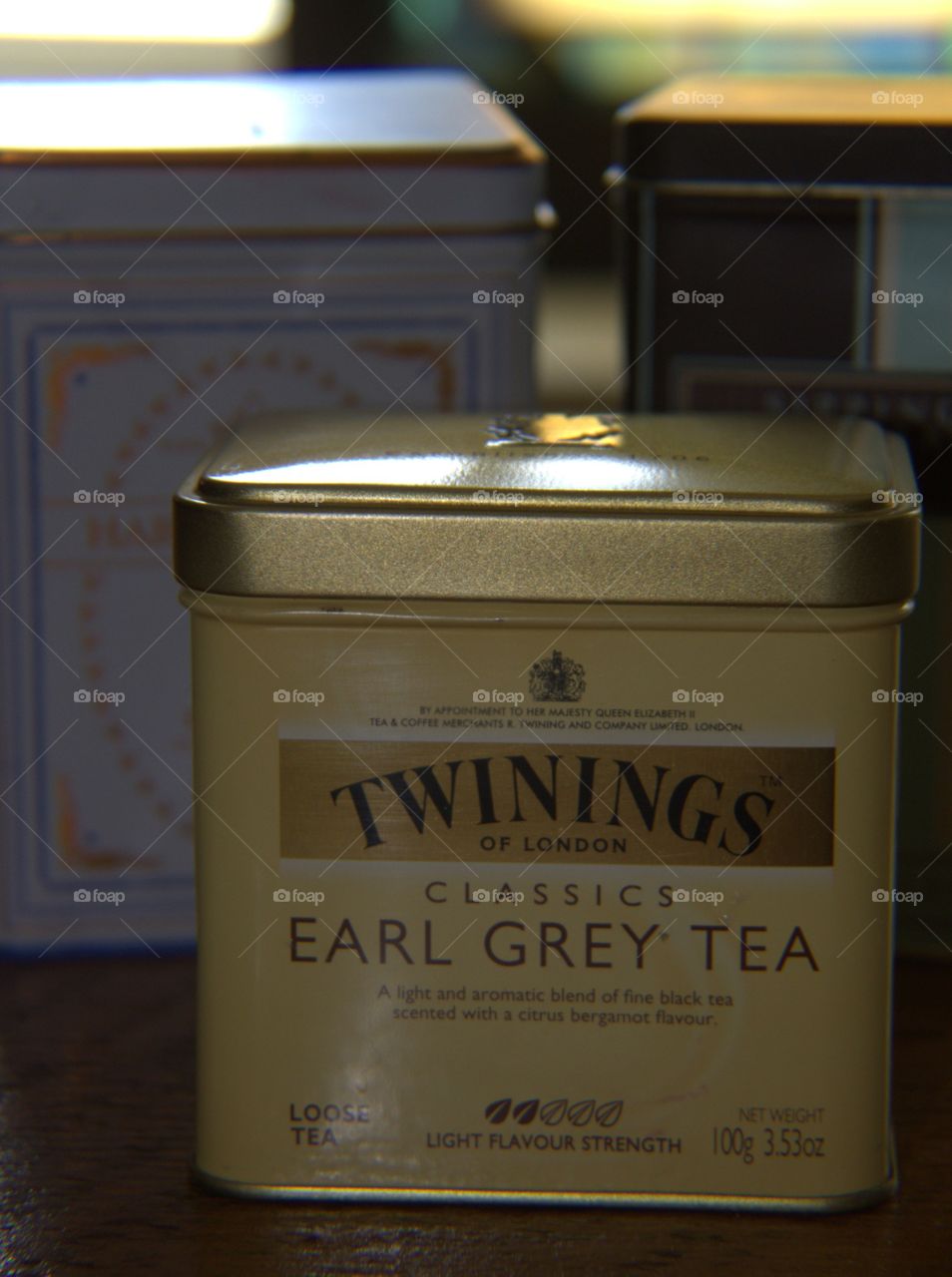 Tins of Earl Grey Tea & Sipping Cocoa
