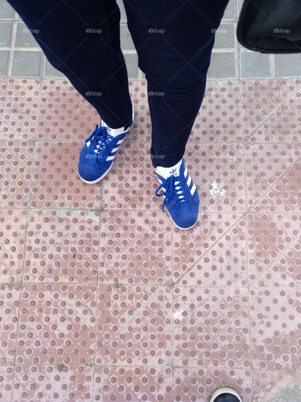 zapatillas deportivas azules