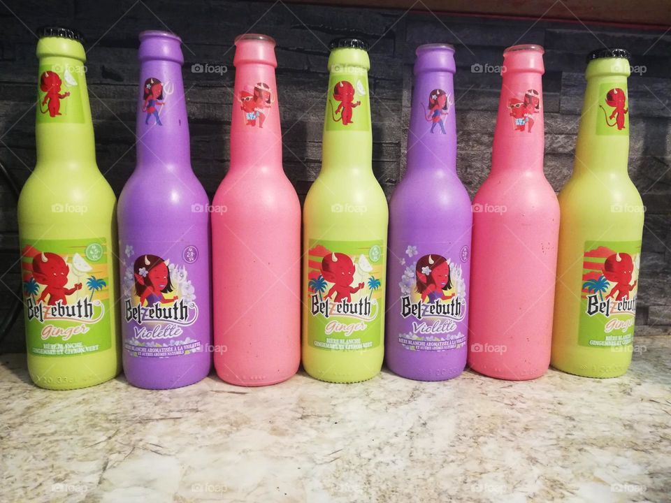 Vert violet rose plusieurs aligné