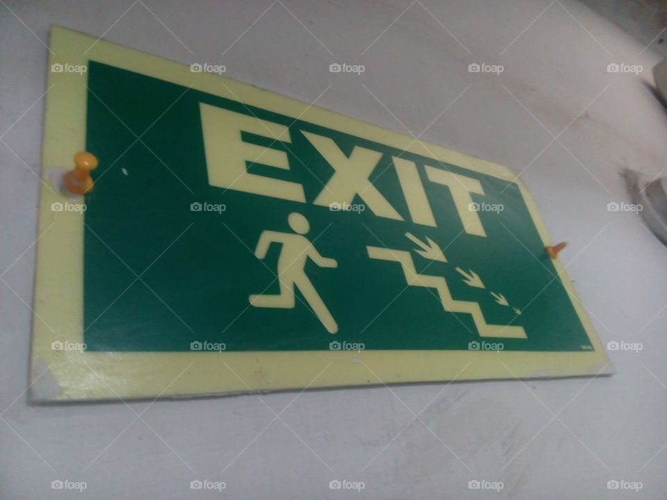 sign board exiting