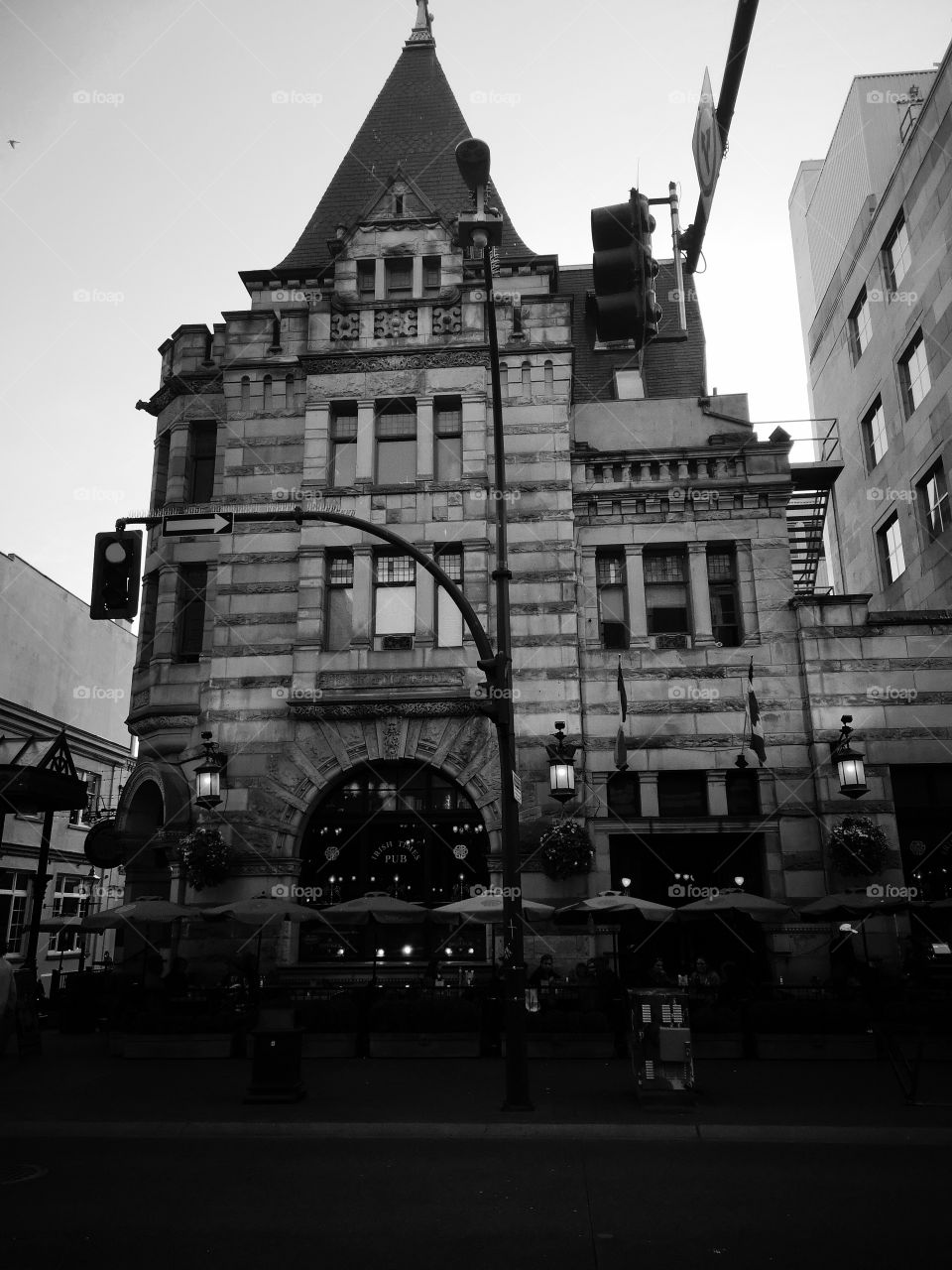 architecture black and white