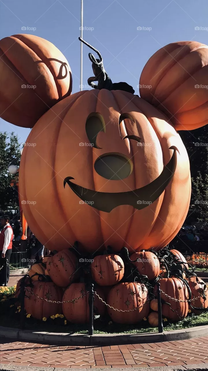 Mickey Mouse pumpkin 🎃