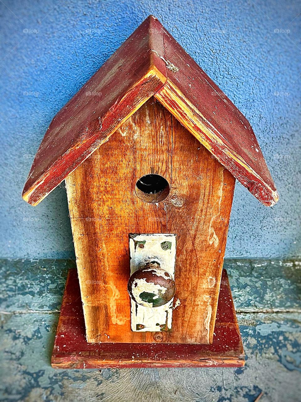 Wooden Birdhouse with Door Knob
