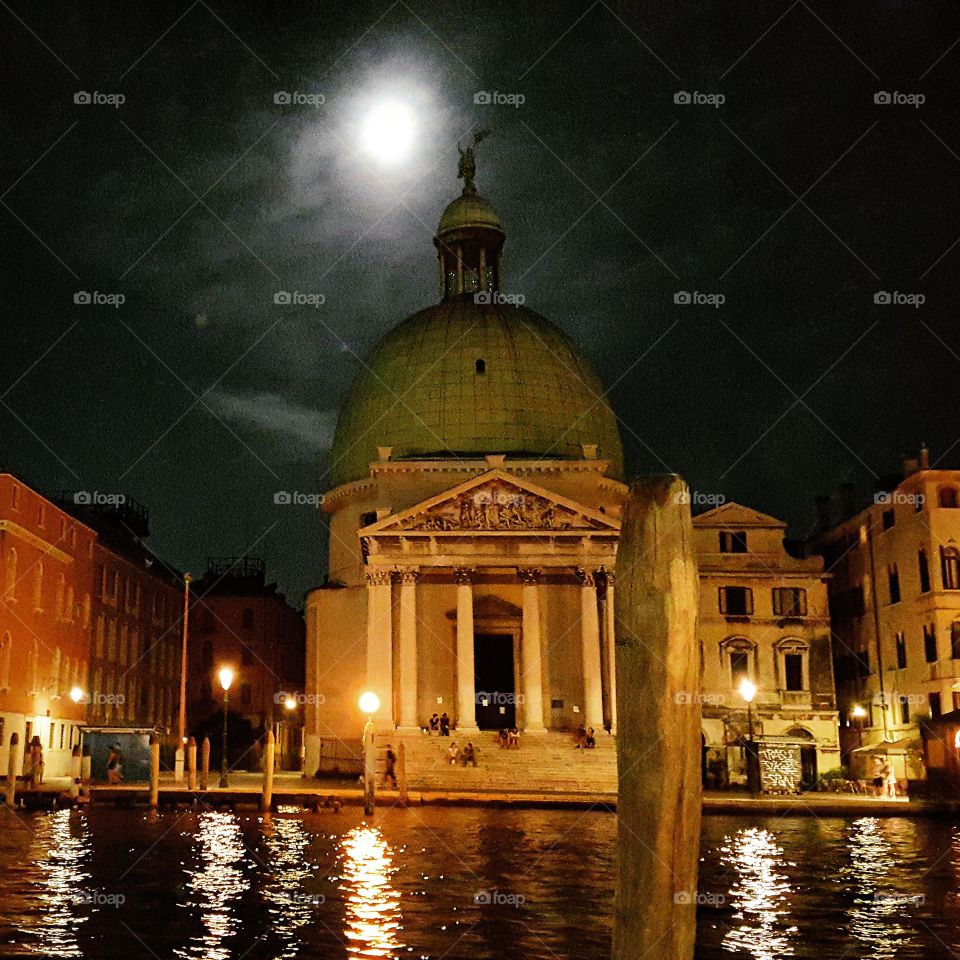 Venetian Full Moon