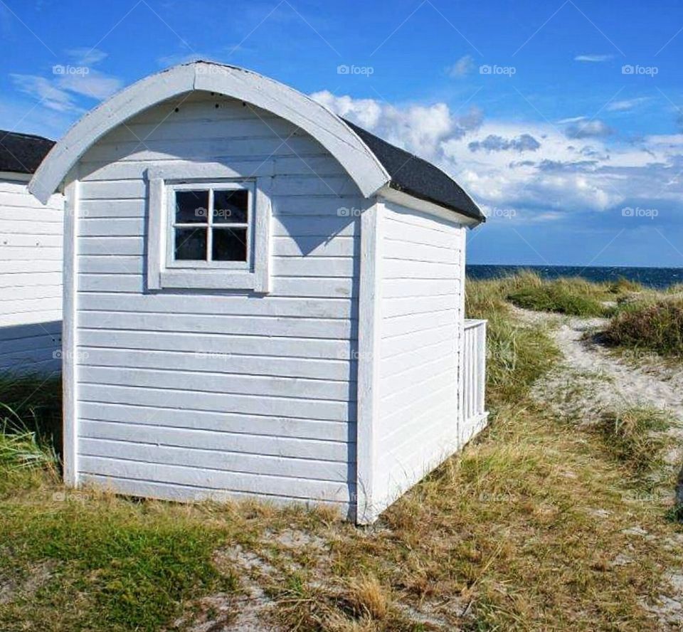 Beach hut