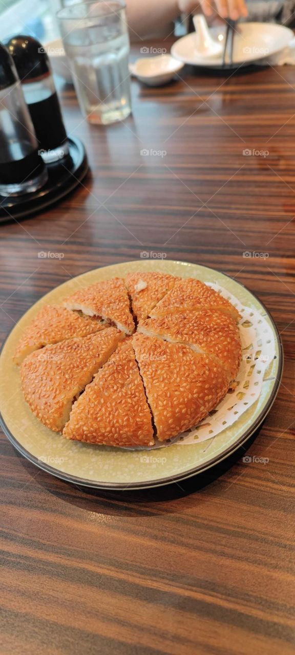 Scalion Pancake with chicken glissando Sesame