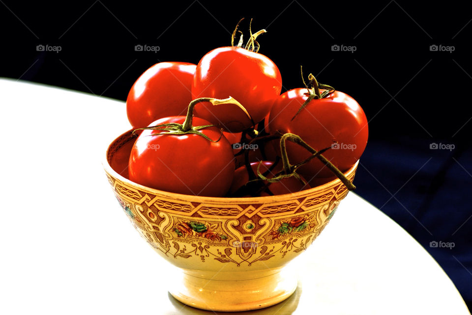 kitchen table bowl tomatoes by lgt41