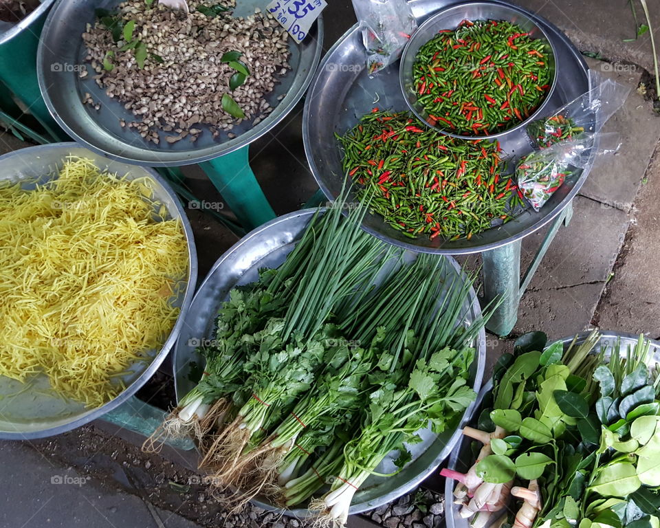 thai spices and herbs