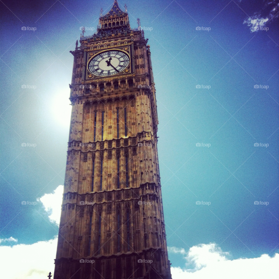 sky blue london clock by mbambino