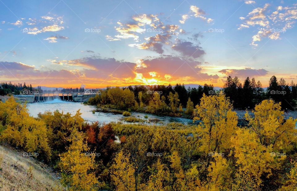Sunrise over the Spokane River in Autumn