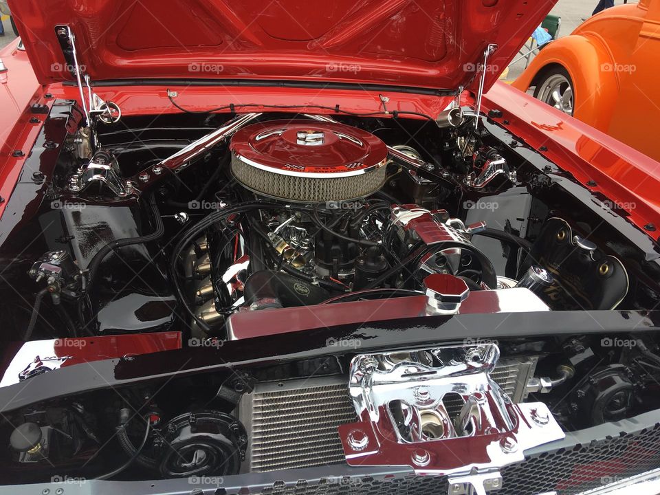 one of my favorite things to do is to go to car shows,look at all the chrome so shiny and pretty.