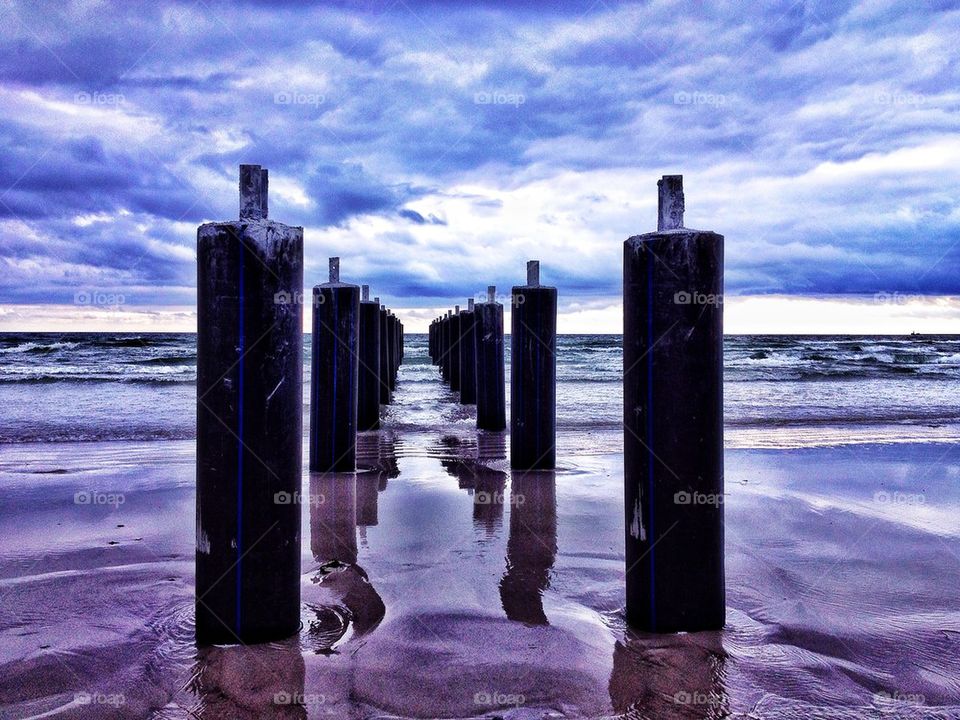 Jetty poles