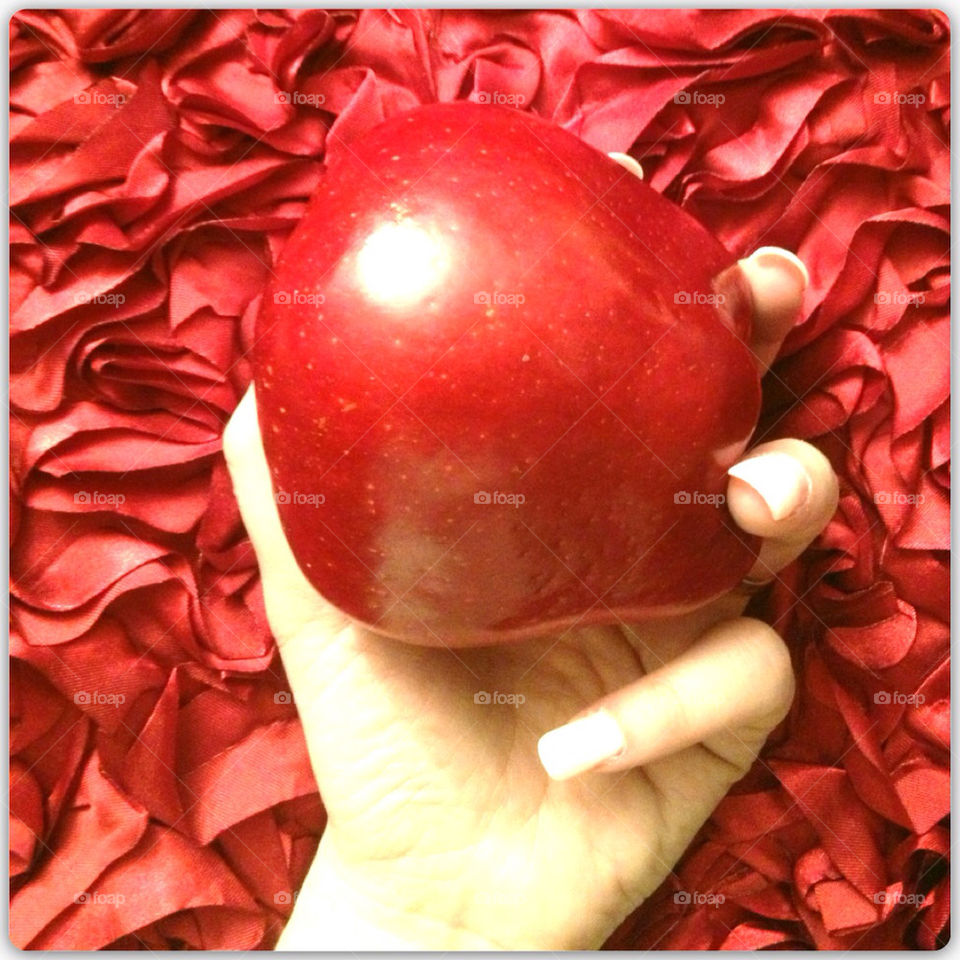 light apple hand nails by leta